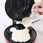mickey mouse waffler 1